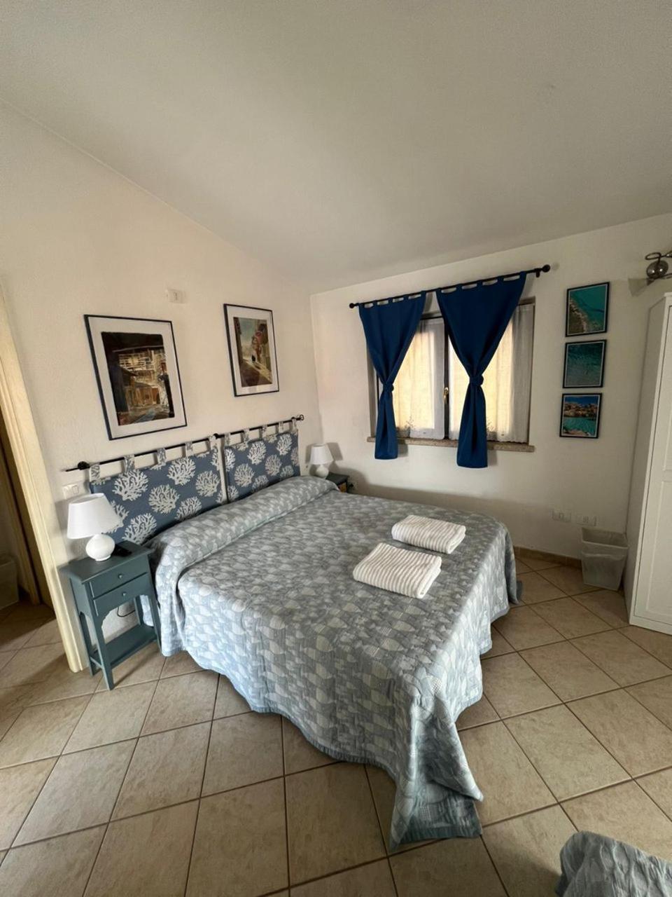 B&B Le Farfalle Palau Bagian luar foto